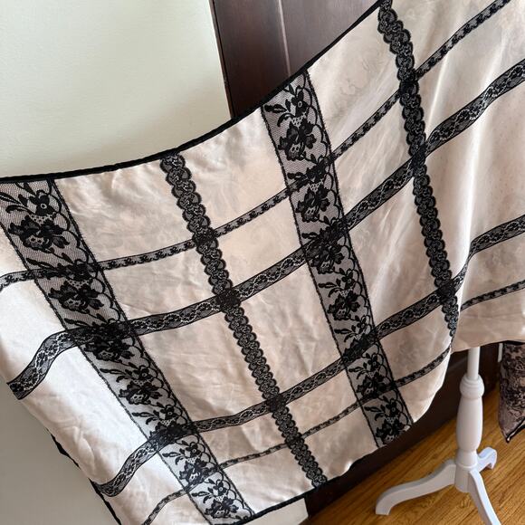 VALENTINO | Silk Double Layer Pink and Black Lace Print Muffler Scarf 26 x 71.5" - Picture 3 of 10